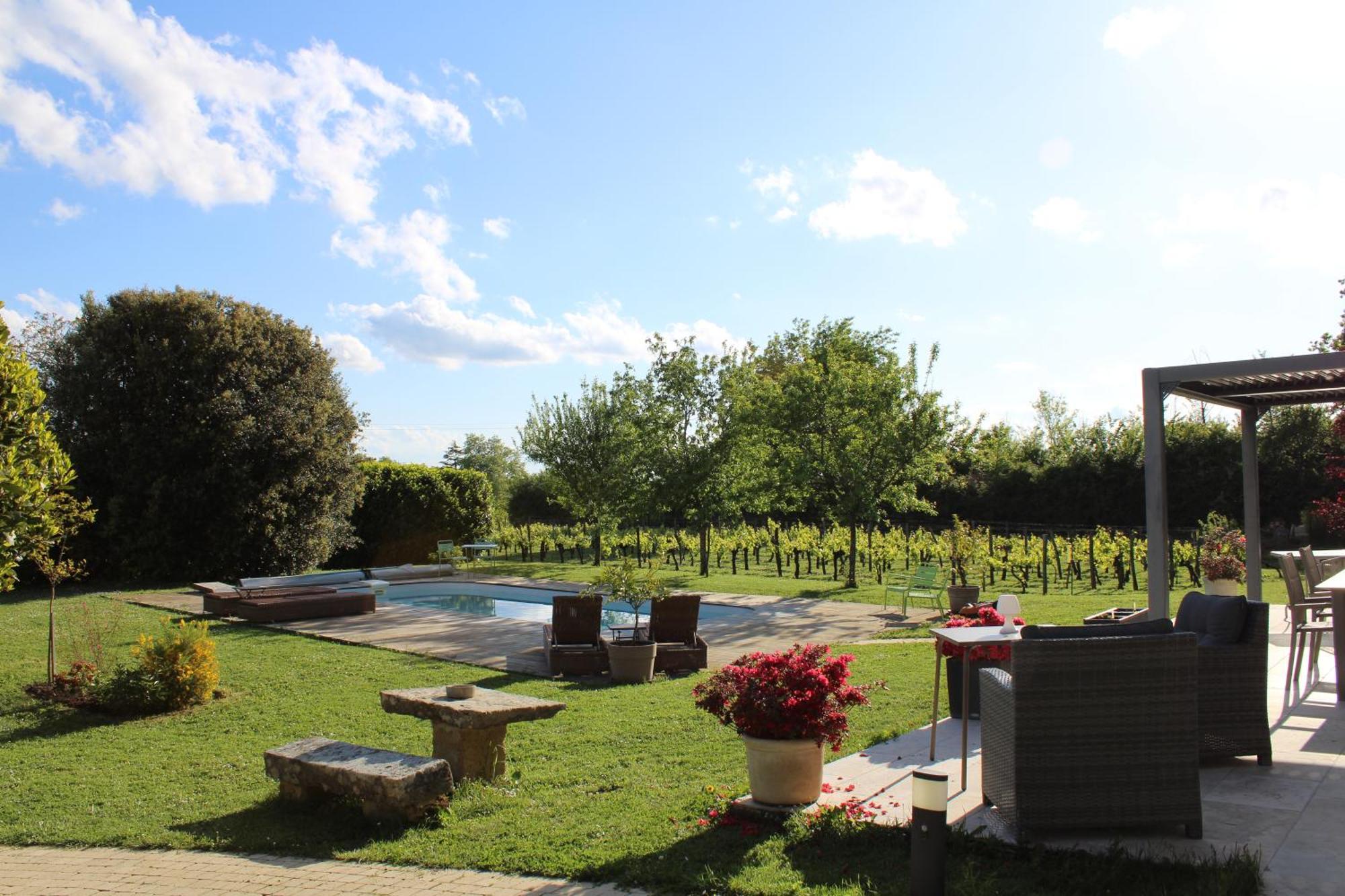 La Vigneraie De Laura Panzió Sainte-Colombe  Kültér fotó